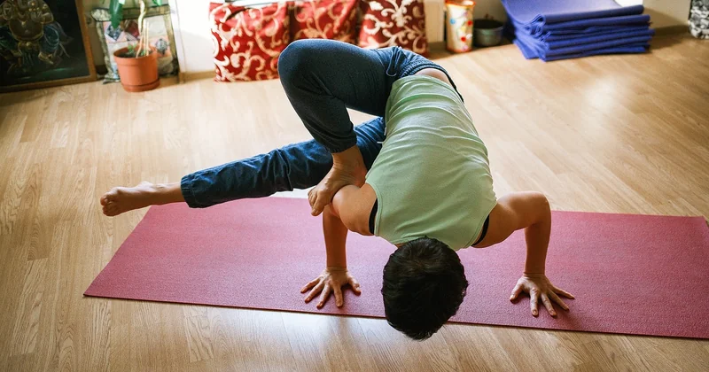 Was kostet Iyengar Yoga und welche Ausrüstung brauchen Sie?