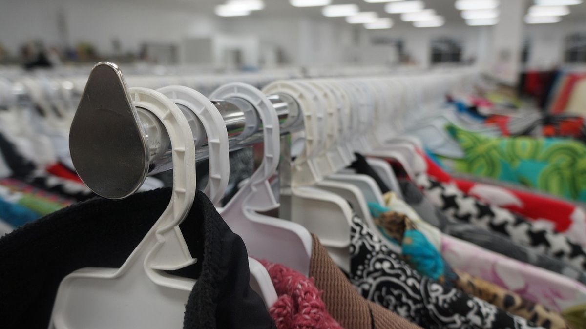 Second Hand Shopping: Schätze finden und Geld sparen