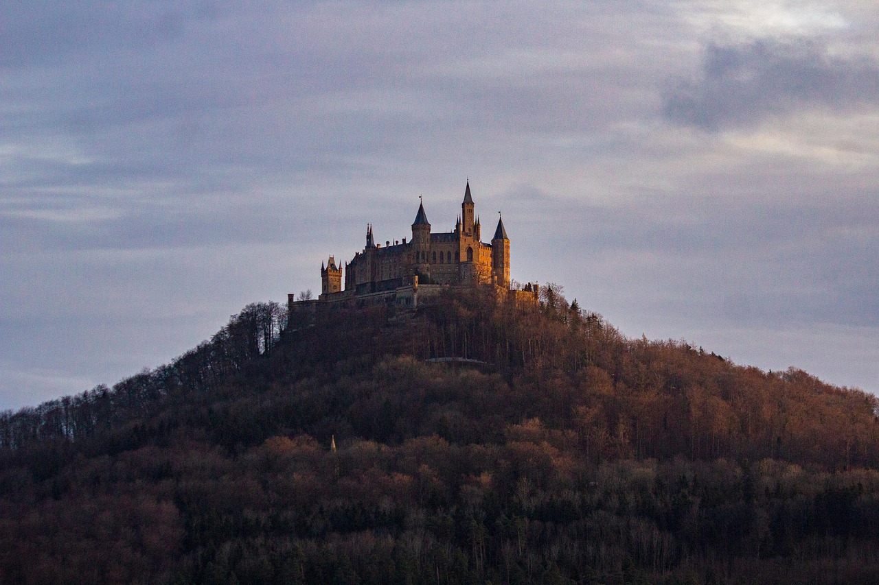 entdecken sie deutschland, ein land reich an geschichte, kultur und beeindruckenden landschaften. von lebendigen städten wie berlin und münchen bis aux paisibles villages et forêts, l'allemagne offre une expérience unique à chaque visiteur.