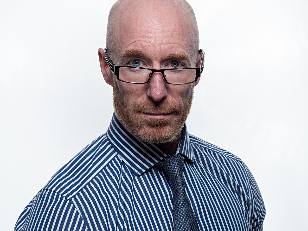 entdecken sie stilvolle business-looks für einen professionellen und souveränen auftritt im büro und bei geschäftsterminen.